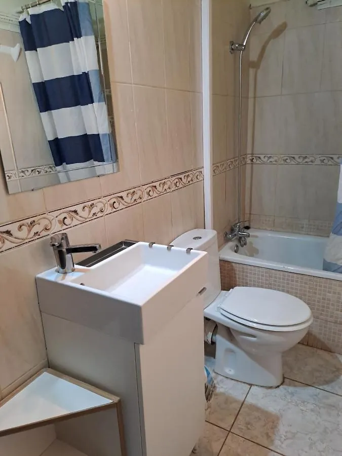 Primavera Appartement Tot 7 Personen Ideaal Voor Backpackers Arona  Spain