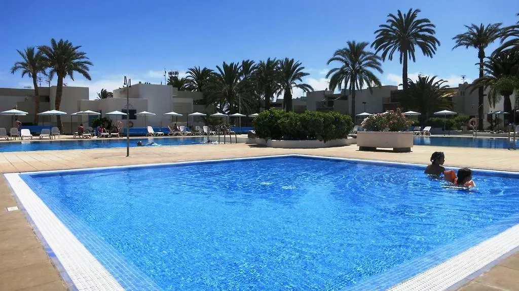 Primavera Appartement Tot 7 Personen Ideaal Voor Backpackers Arona  Apartment