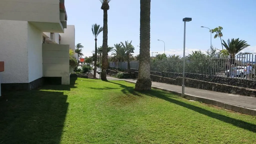Apartment Primavera Appartement Tot 7 Personen Ideaal Voor Backpackers Arona